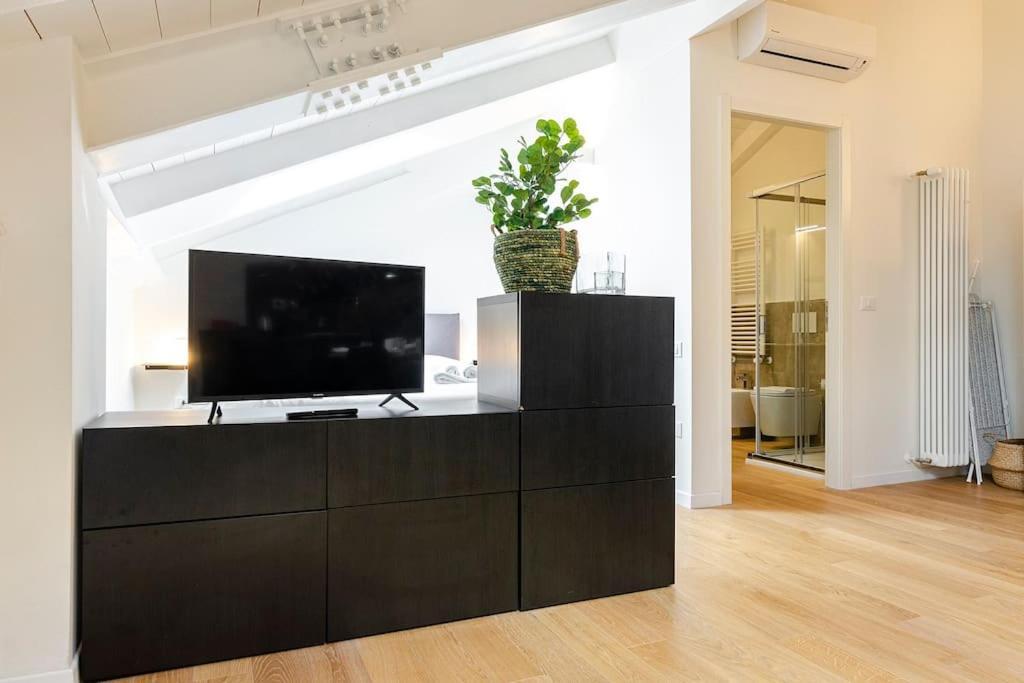 Gini Elegant Home โบโลญญา ภายนอก รูปภาพ